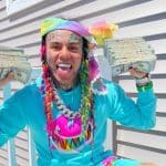 tekashi 6ix9ine dona miles de dolares a familias necesitadas conmocion en redes sociales por la exigencia de mas ayuda